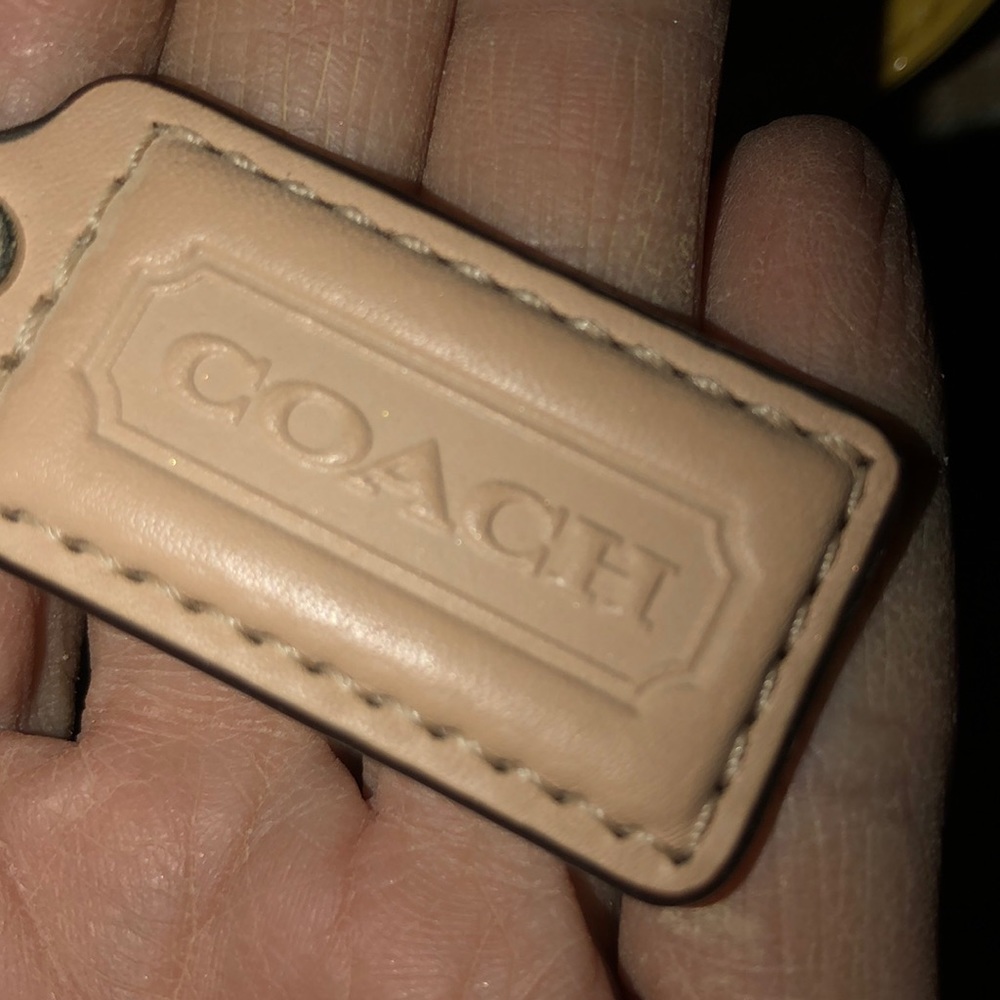 Handbag - Picture 3 of 6